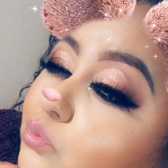 Meet your Posher, Gabriela - Picture 1 of 1